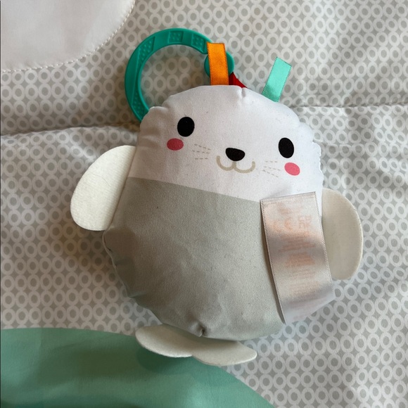 Bright Starts Tummy Time Prop and Play - Picture 3 of 9